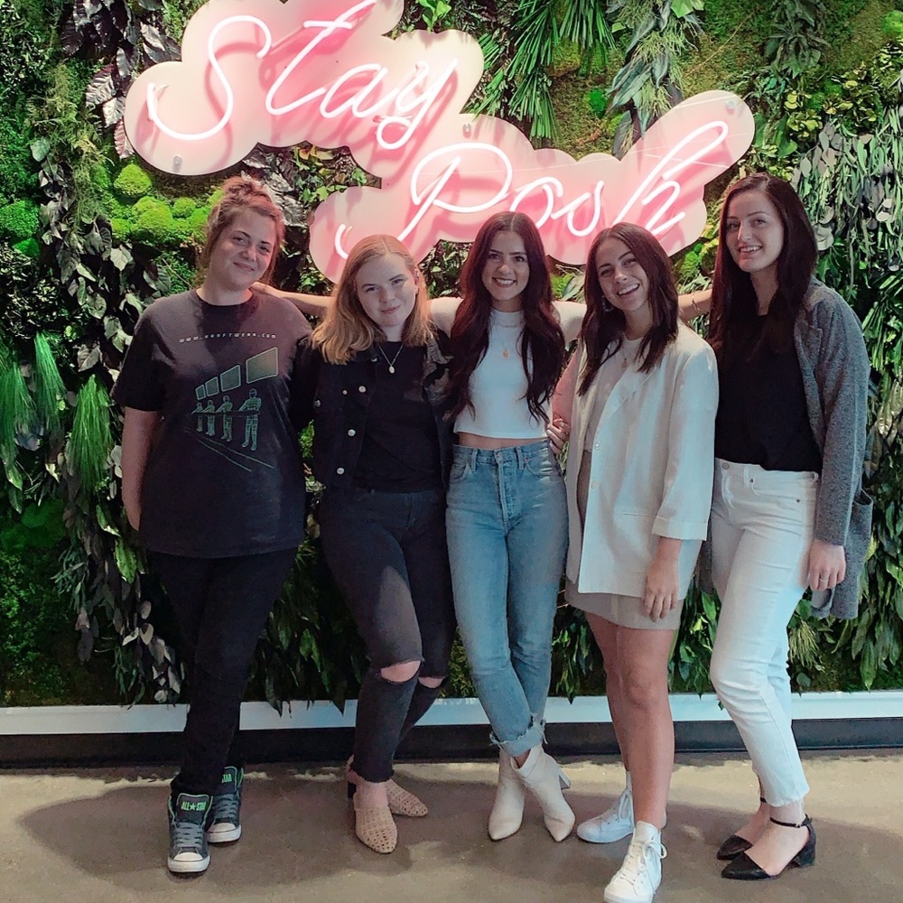 Meet your Posher, Jessica - Picture 3 of 4